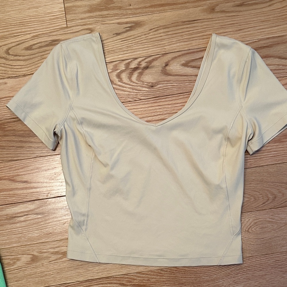 Women's Lululemon Cream V-Neck Top